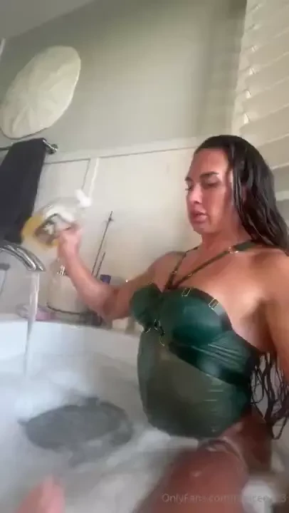 I ll give you a wet time show up to my vip now while it s on offer 