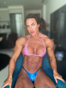 You like my abs come to my vip page mistressxmuscle