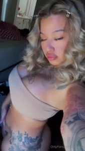 What did you notice first curious to see where your eyes land part 29