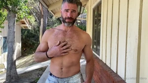 Help me trim my chest hair