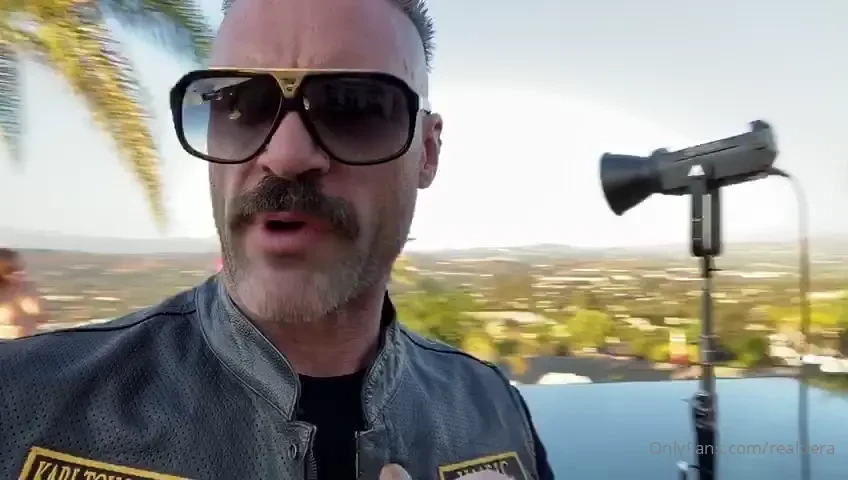 What s up mother fuckers 