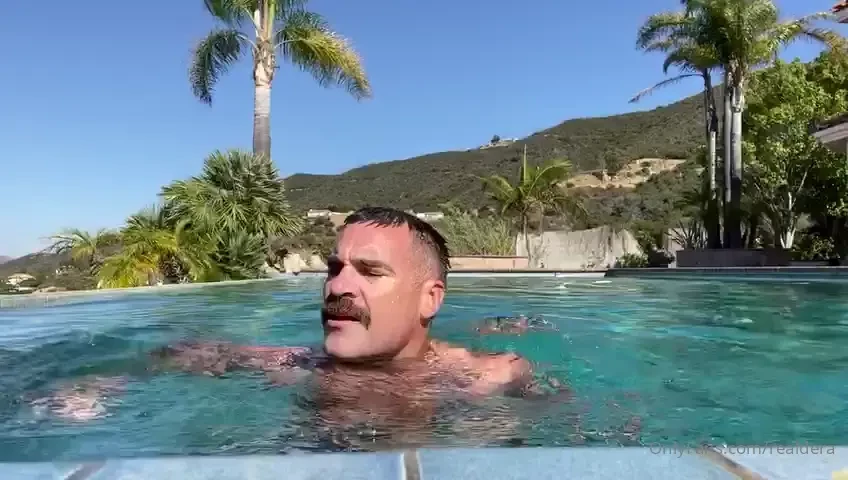 Little swim on this beautiful day studshit get outside motherfuckers 