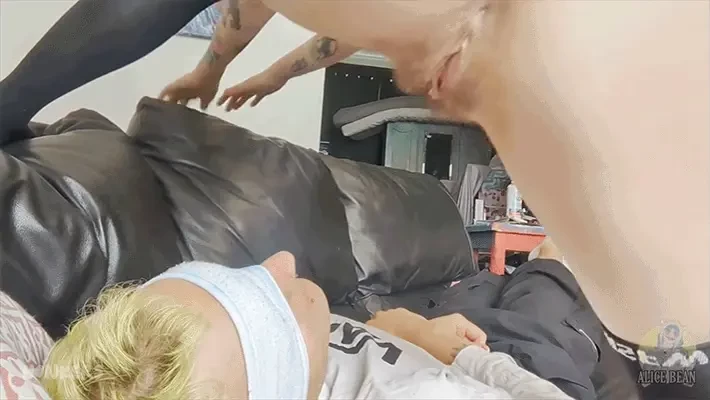 Would you play a round of sniff test with bean slip into my dms if you 