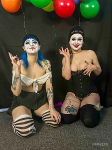 You re at a party and you ve gone outside for some fresh air when 2