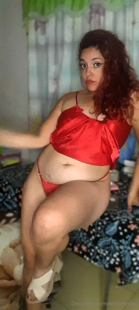 Sweet and tender ass ubuffy wants to play with you subscribe to her 