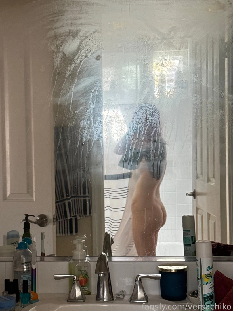 This one might be entirely too spicy fyp mirrorselfie part 2 