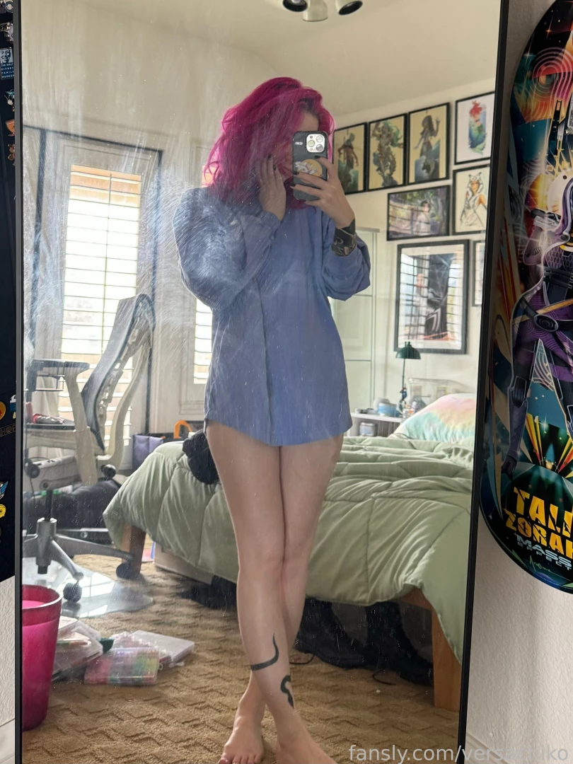 Lazy morning vibes what are yall up to today fyp tatooed 