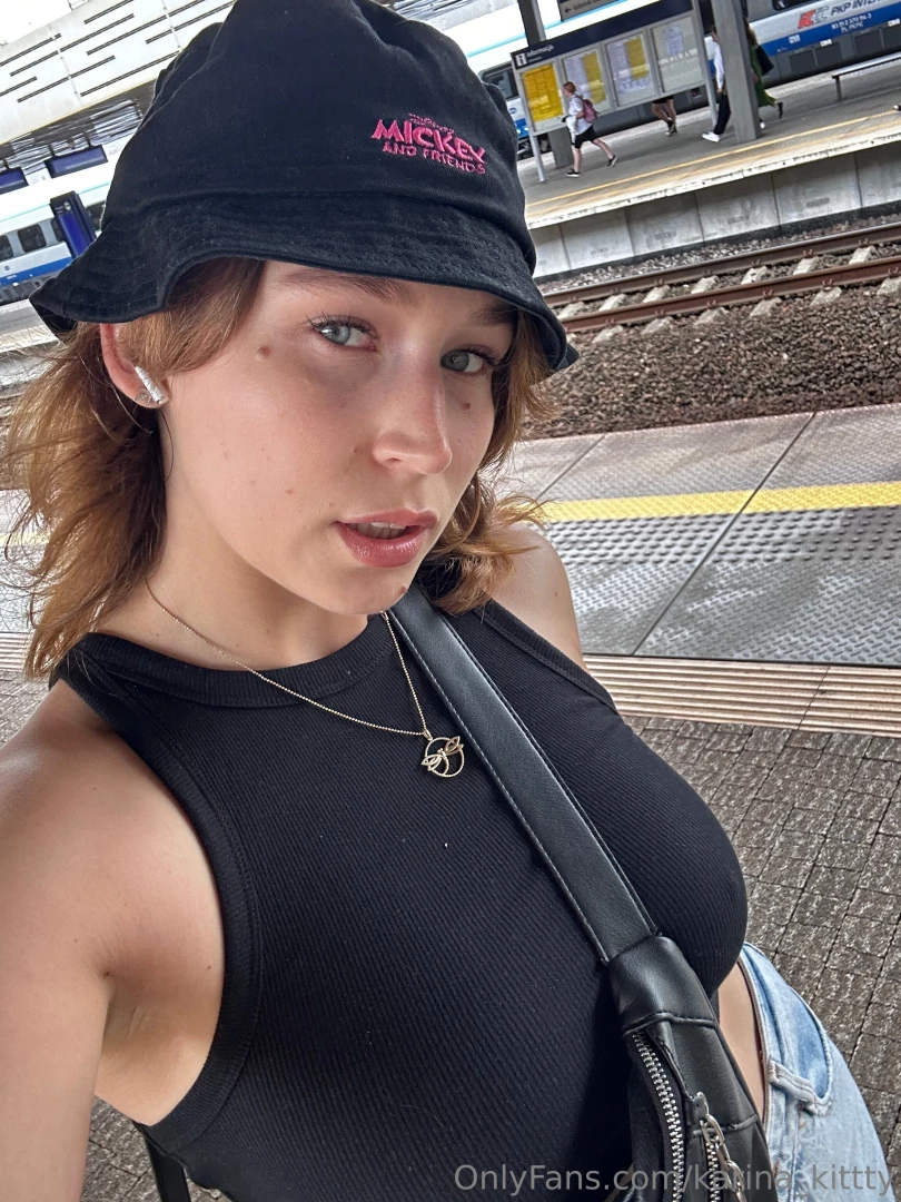 It s been a hard day today a lot of work but i m happy 