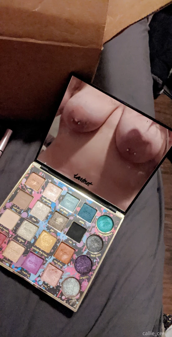 Was doing my makeup got distracted by titty 