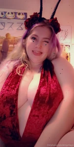 Hey babes here s some sexy photos from the other night please help me part 7