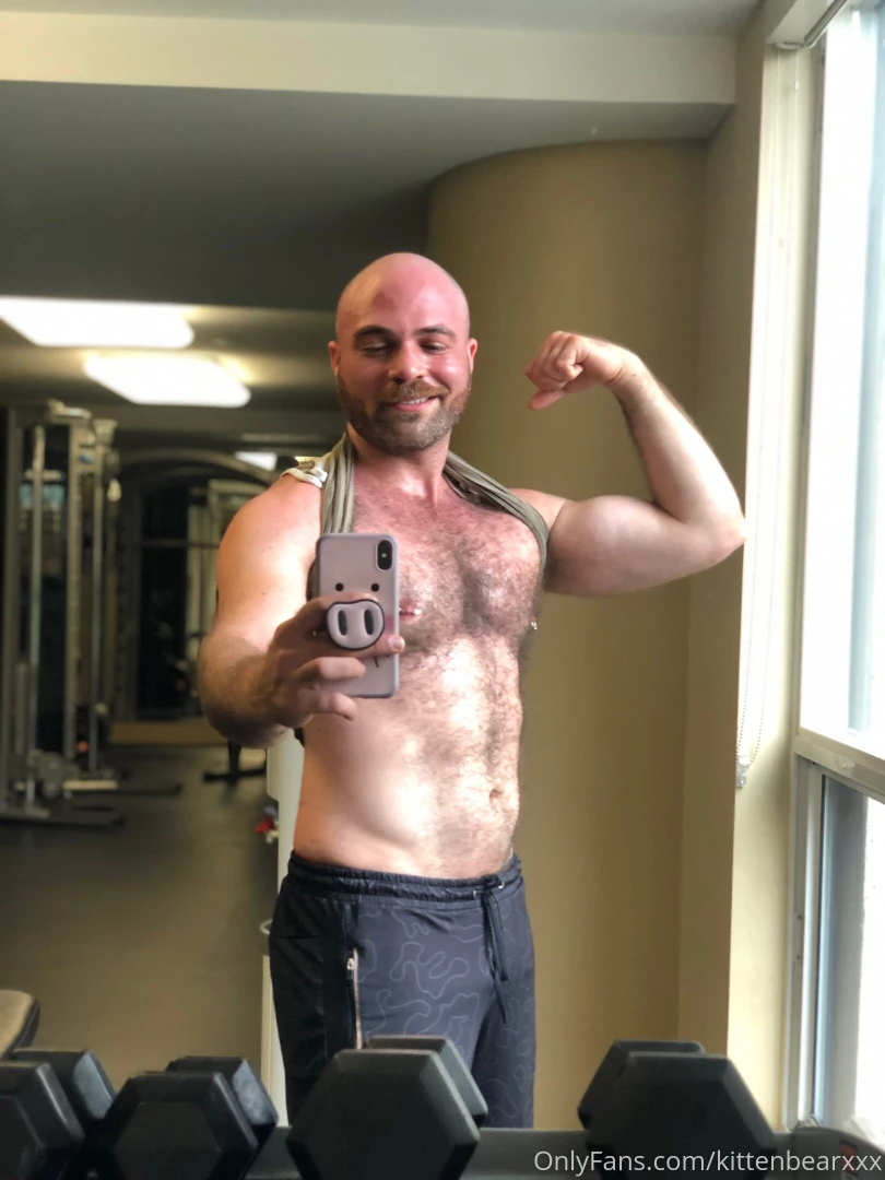 Look who i just made a video with he has one of the best furry asses part 1 