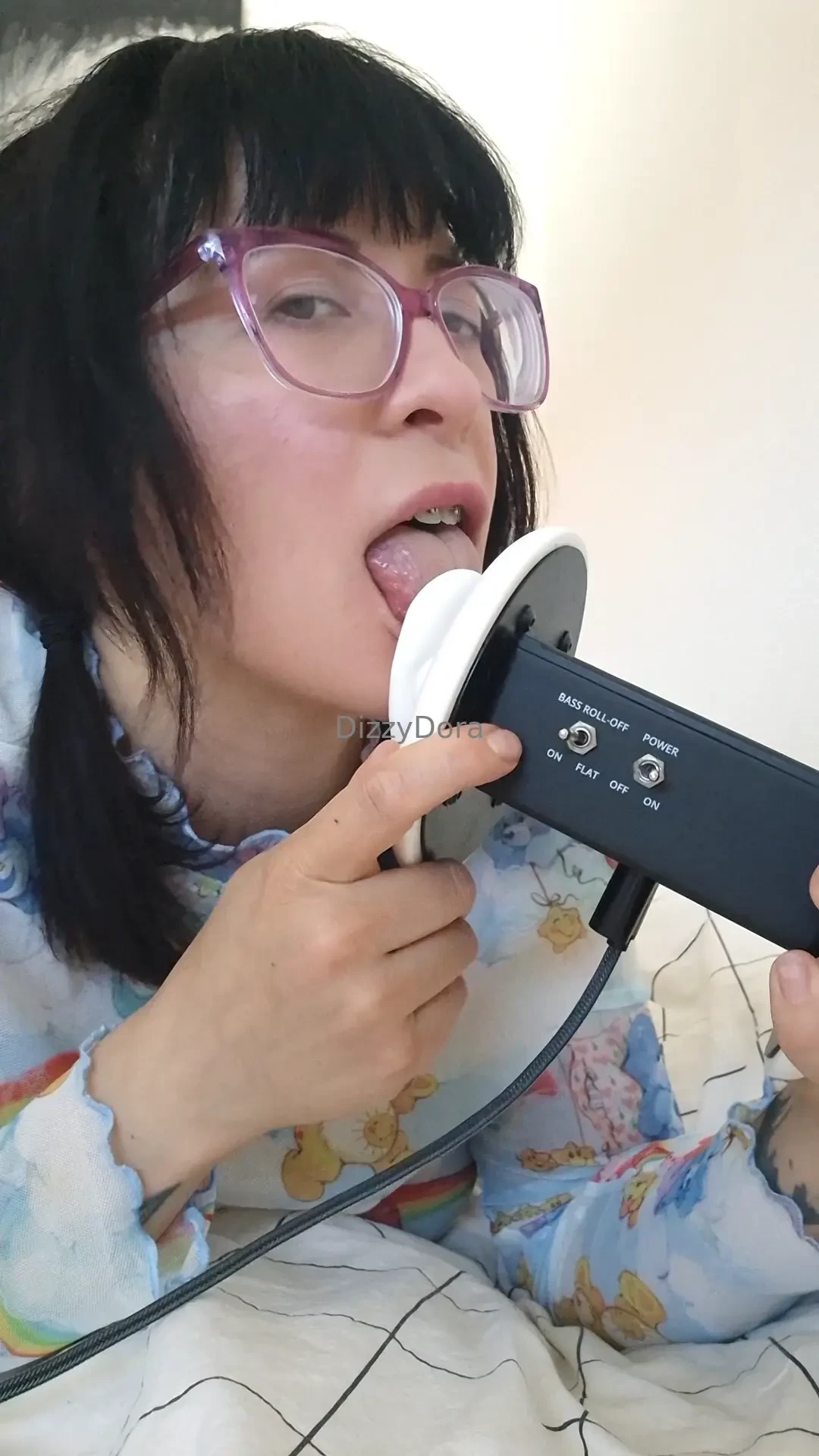 Asmr earlicking 