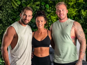 Guess what itskatyfit and i had our first ever 3some with another guy