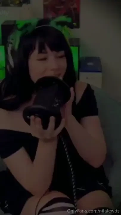 Sniff sniff sniff sniff sniff sniff sniff sniff sniff sniff sniff sir 