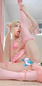 Innocentalicee is wet right now let her play with her tight pussy and part 564