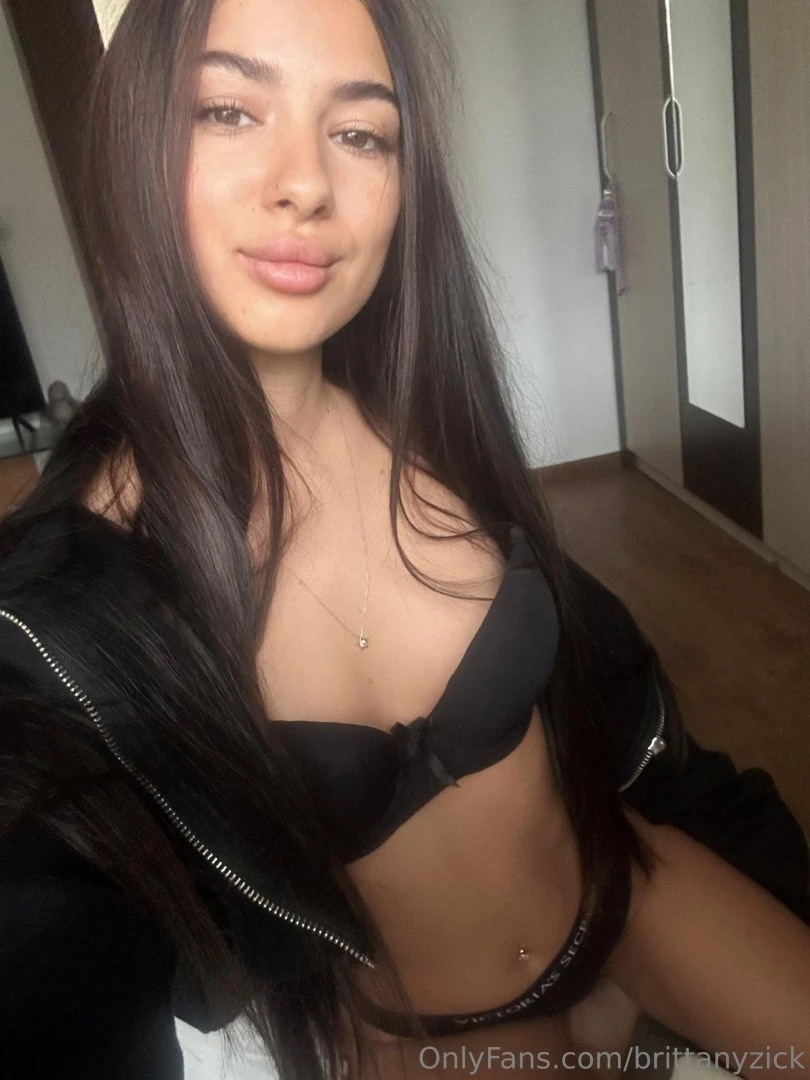 What happens when the lights go out stays between us 