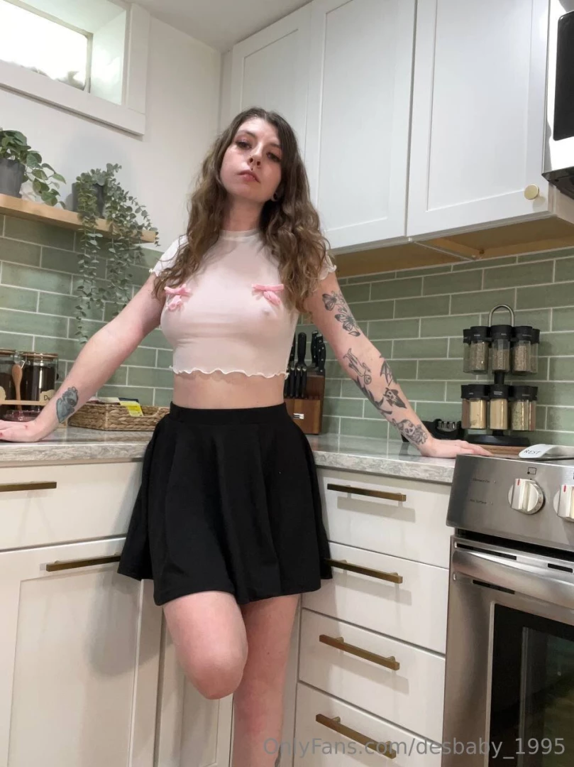 Eat me on the kitchen counter 
