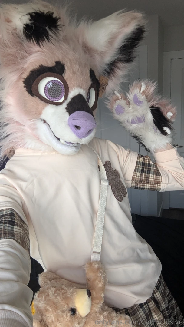 Couple more selfies of this cute lil oufit heheh part 1 