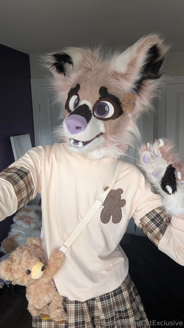 Couple more selfies of this cute lil oufit heheh part 2 