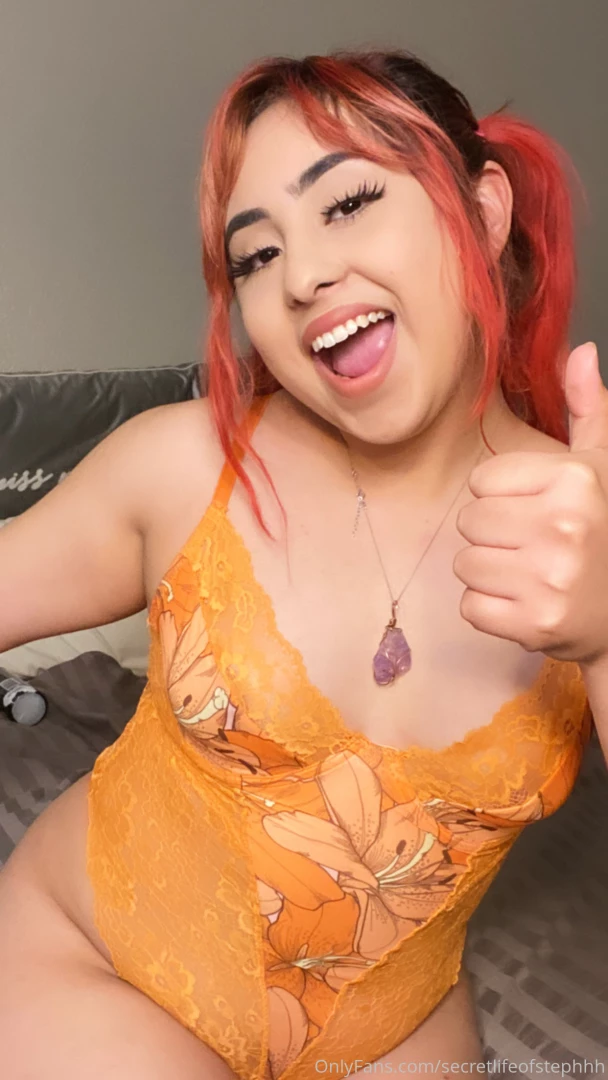 Hmu for a girl on girl video solo video and some girl on girl teasers 