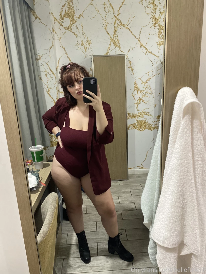 Should i do a photo shoot in this outfit when i get home on monday part 3 