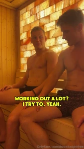 Fitness str8 guy in sauna comes to my place to play asti slavic