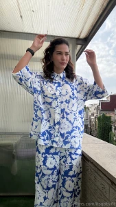 Take me officer for being too sexy even when i m fully covered