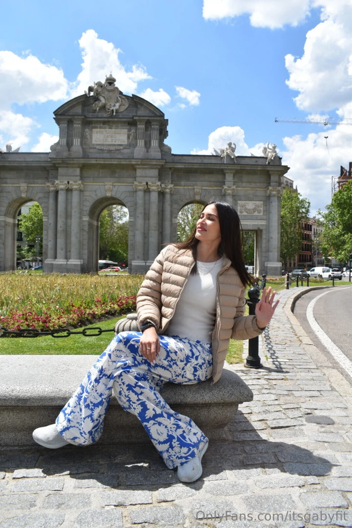 I don t just like the sun it makes me feel alive 