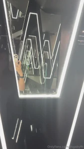 Welcome to my mirror world