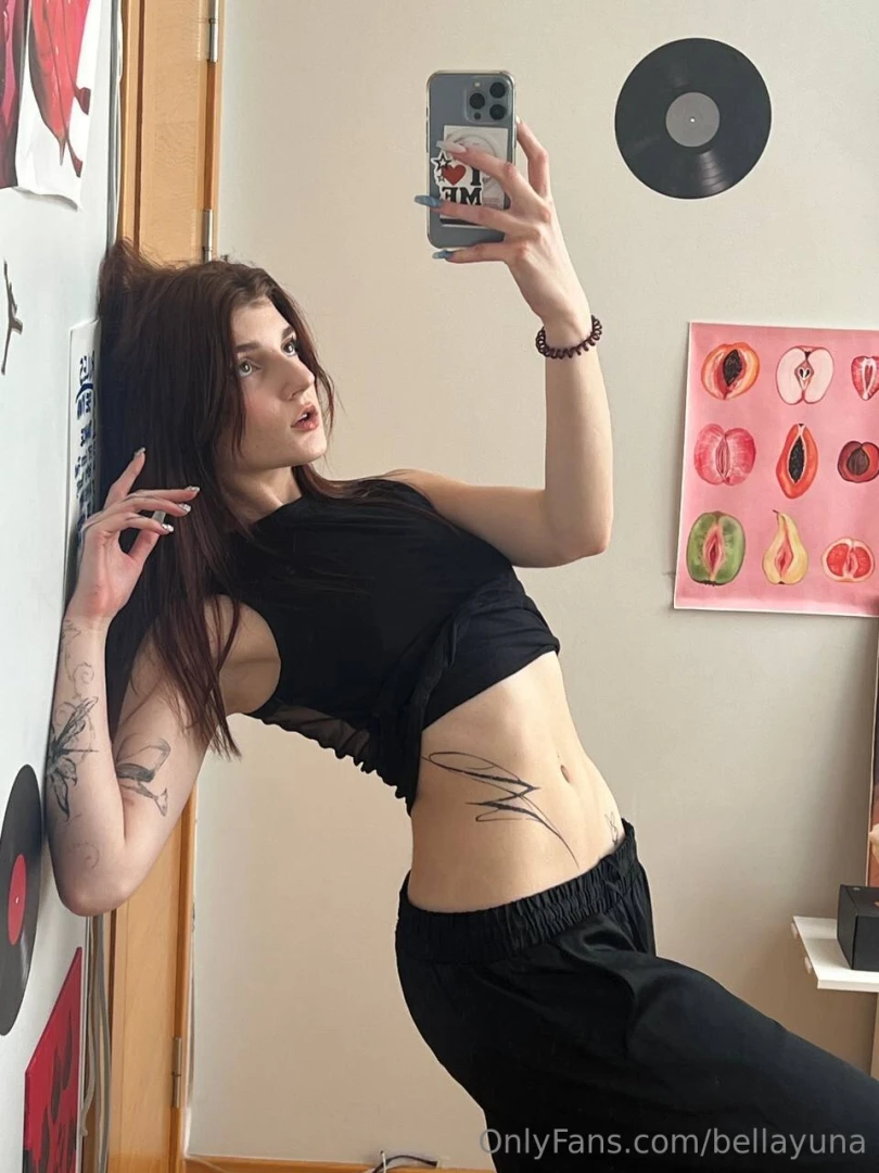 Who s ready to worship this waist 