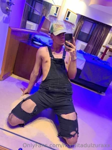 He s a friend he s super hot and very nice talk to him lat n boy free