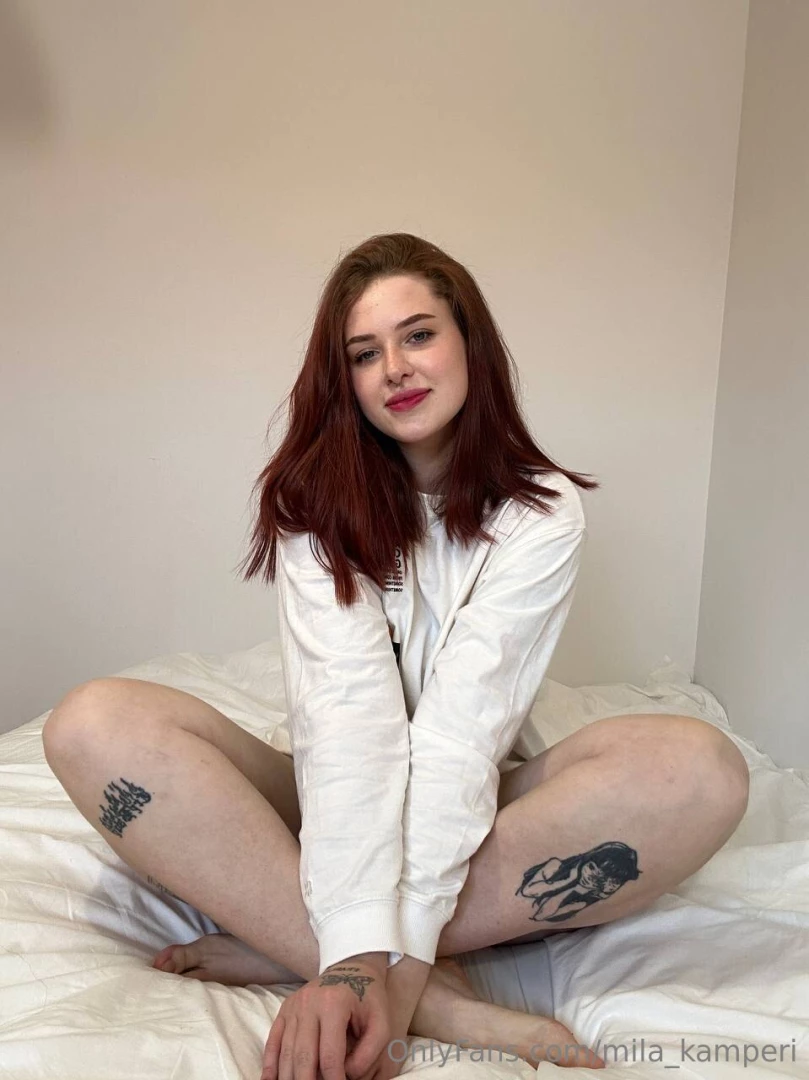 Lazy mornings like these are my favorite wrapped in warmth with no 