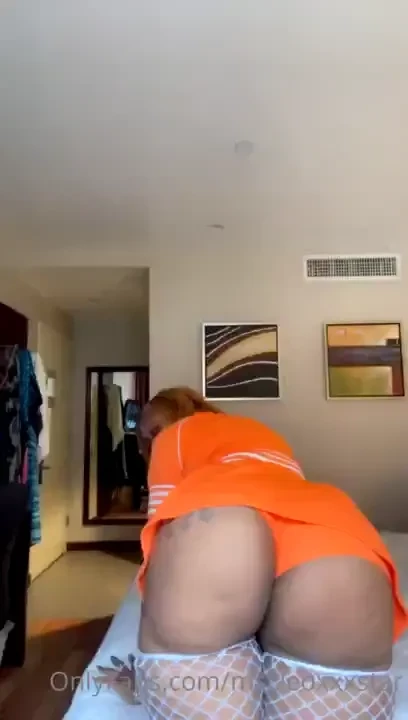 Brooklyn im bringing you a lil sunshine 