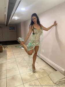 Fittings for the mermaid dress part 4