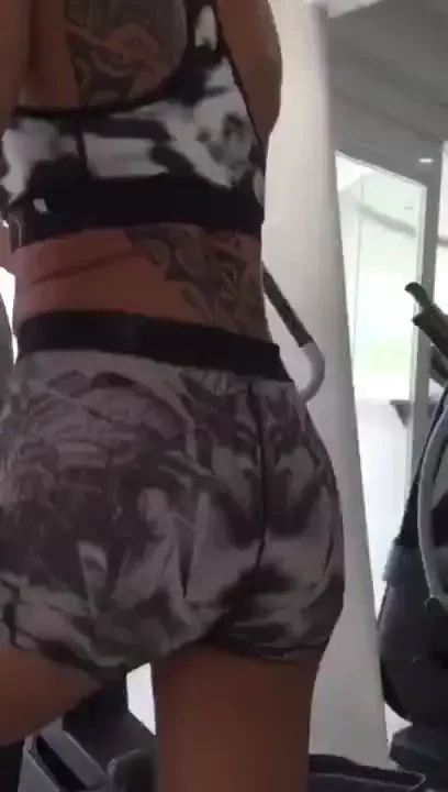 Let s workout that butt 