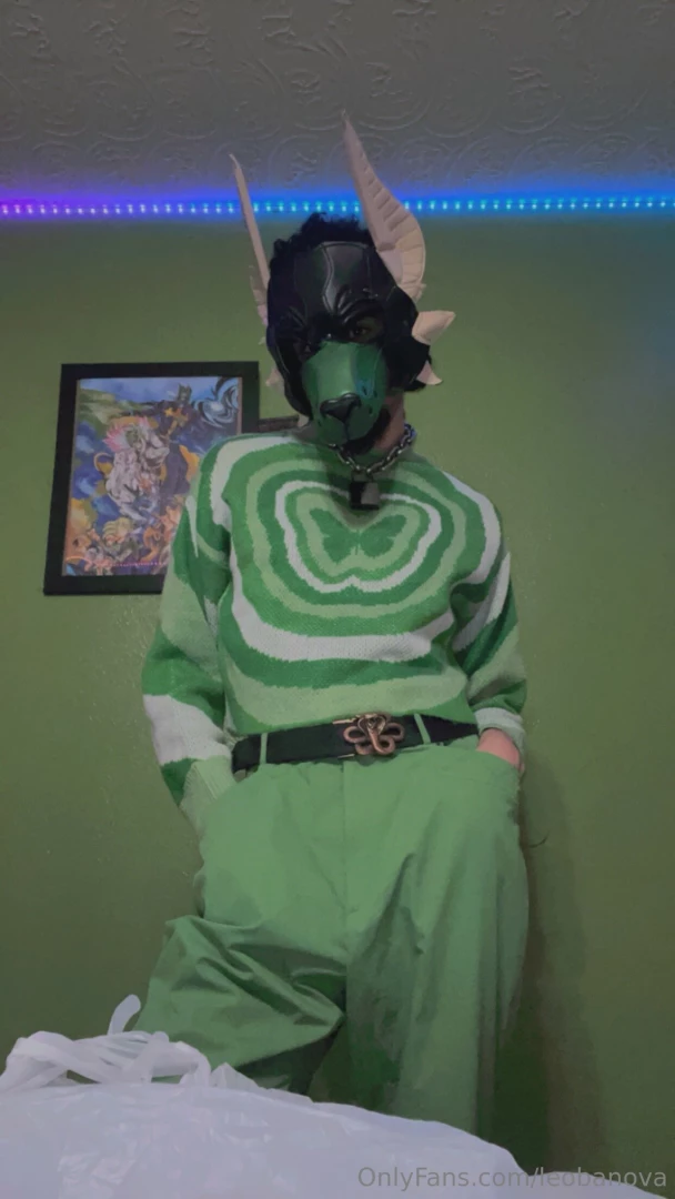 Welcome to my onlyfans dm me for requests and more i love to chat part 1 