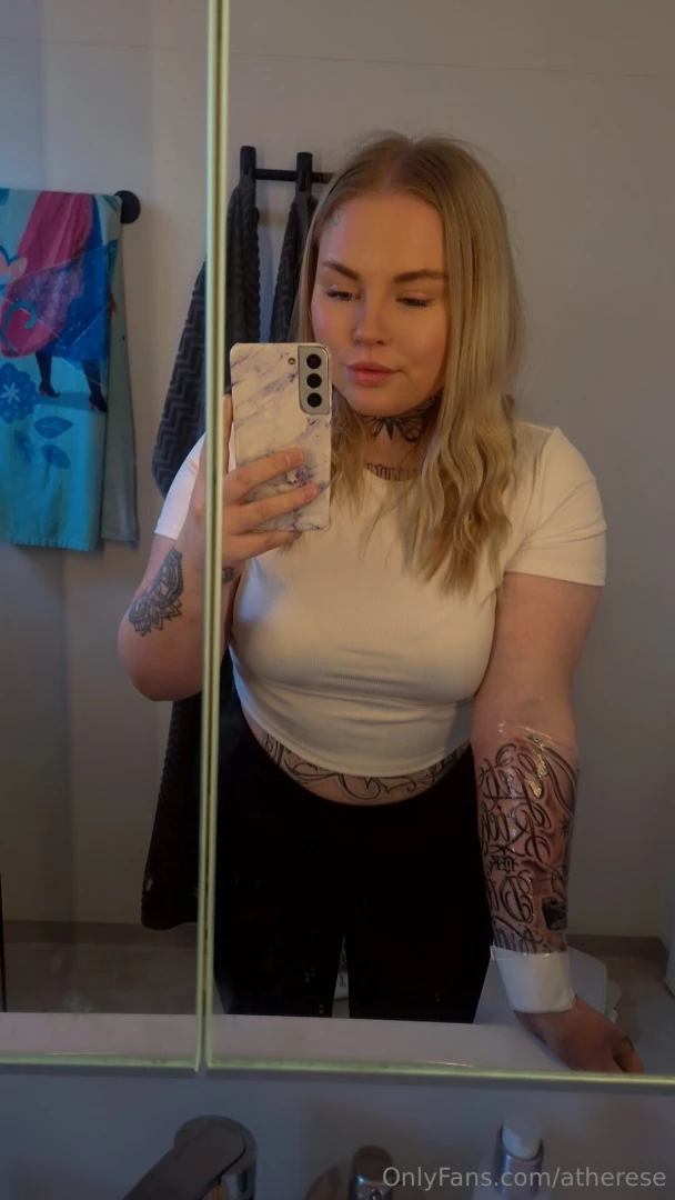 Nu r tessan glad och har f tt hopp om livet med en ny tatuering s vad 