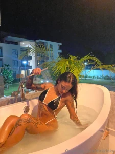 Would you like to spend a day in the bathtub with me part 1