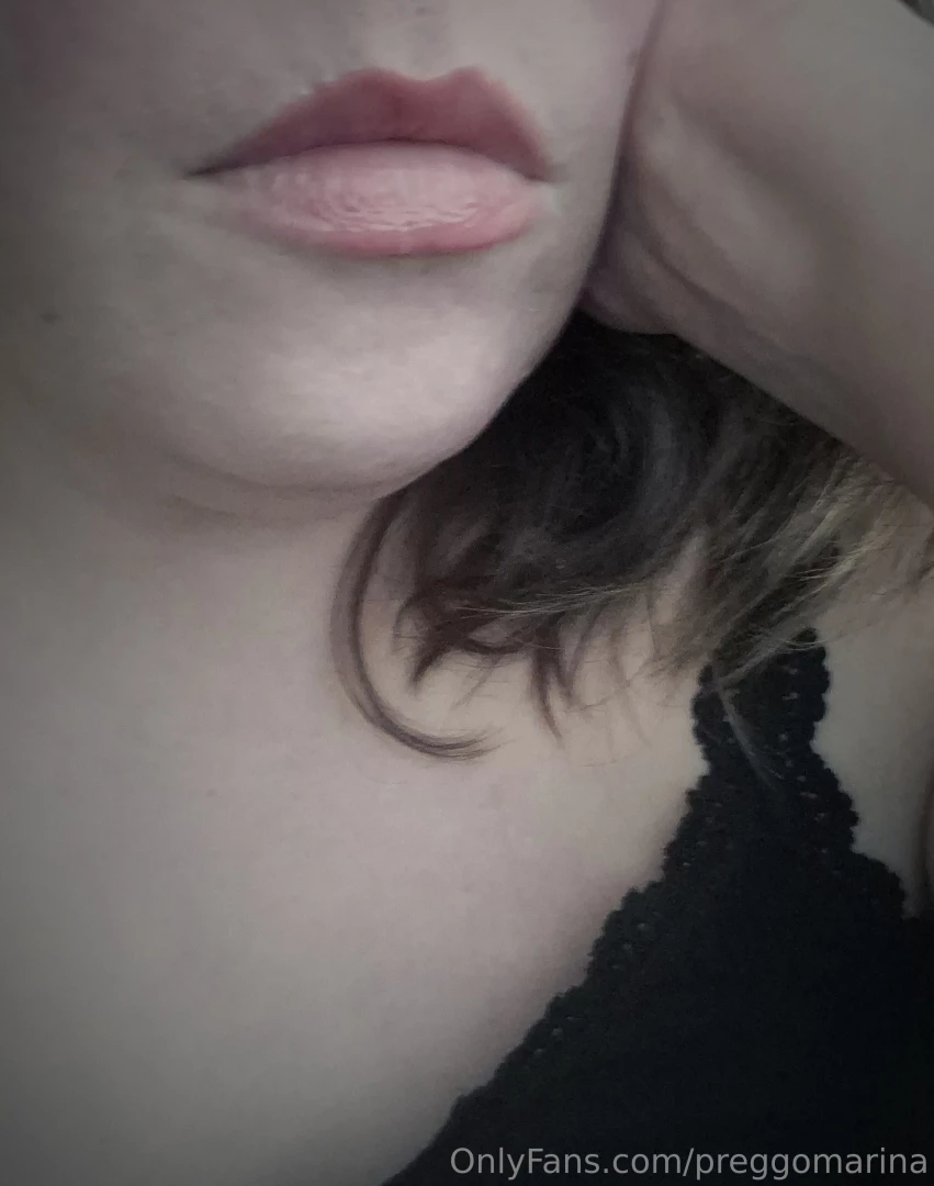 Rakastan ottaa suihin niin hanakasti ett yl huuletkin turpoo 