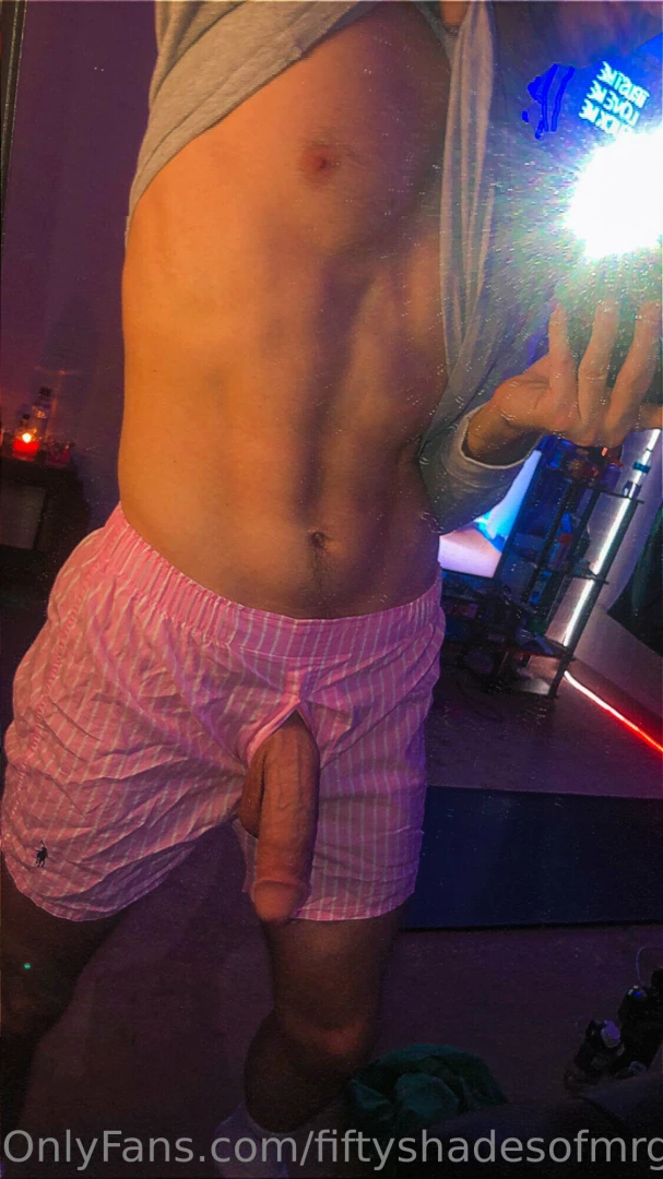 Grey amp pink wonder what movie i m watching today 