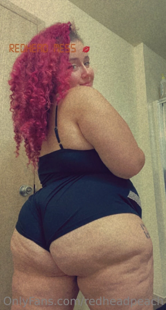 Start your week with some of me peachredmess 