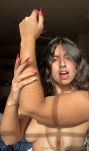 Sunlit arm hair part 1