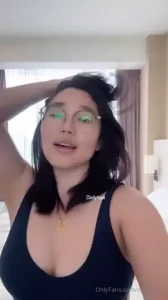 Do i miss my long hair - yes but this short hair is a nice change part 1