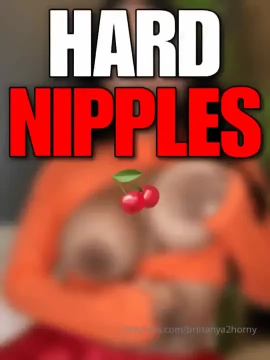 Are u really gonna ignore these titties my nips are hard asf rn 