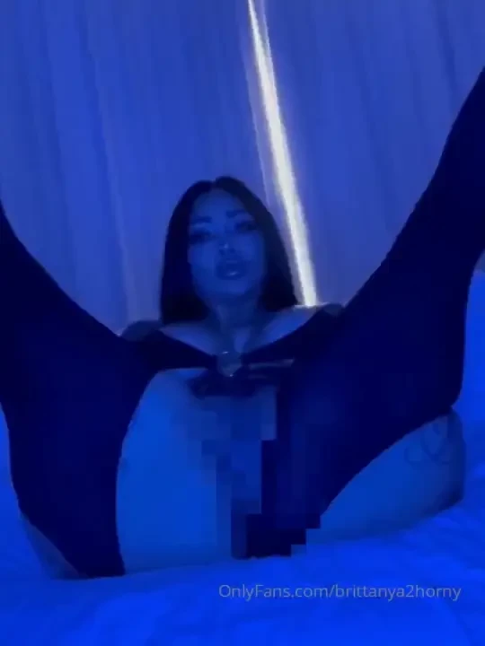 Silver bullet sextape i love when my legs are up and held to the side 