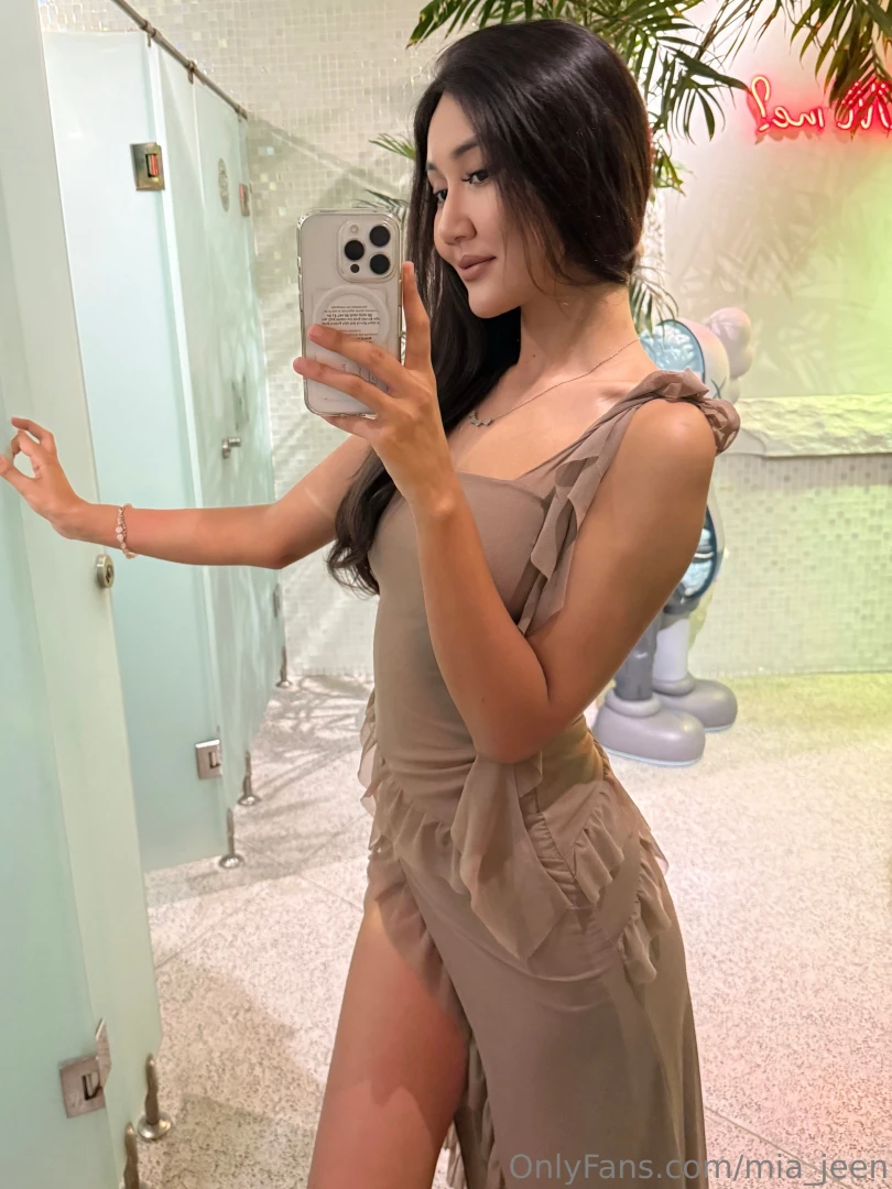 Would you stare if you saw me like this 