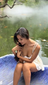 Feeling like a fairy by the water would you come find me part 1