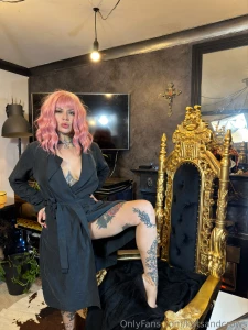 Maybe i will let you serve this queen