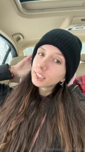 There s sooo much snow here