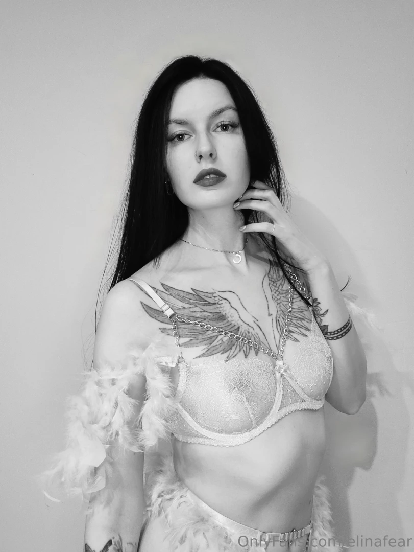 Elinafear 